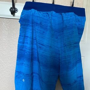 Men's Medium Lululemom shorts